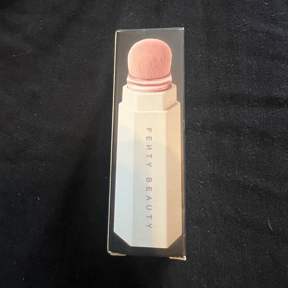 Fenty Beauty Portable Contour & Concealer Brush